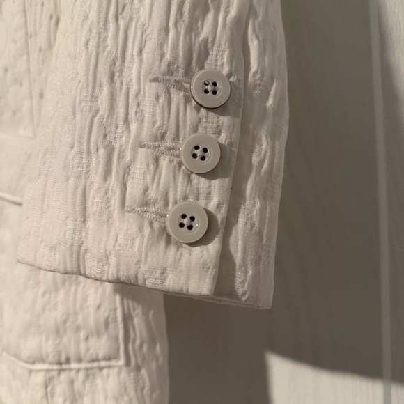 CAbi Club Blazer - Picture 3 of 4